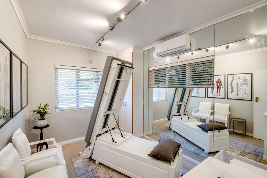 6 Bedroom Property for Sale in Newlands Western Cape